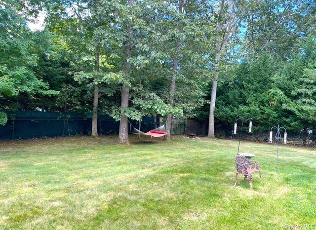 79 Jagger Lane, Westhampton, NY 11977