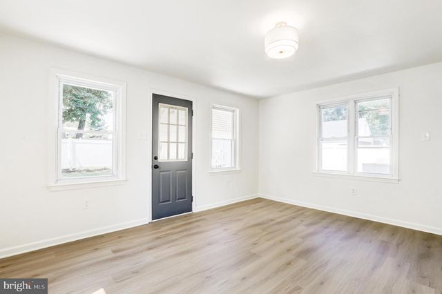 636 OSBORNE AVE, Morrisville, PA 19067