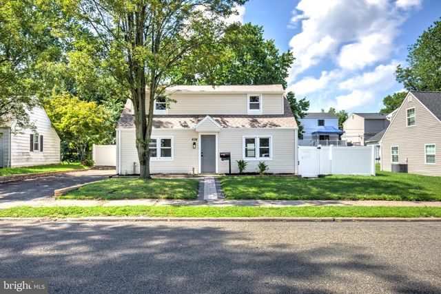 636 OSBORNE AVE, Morrisville, PA 19067