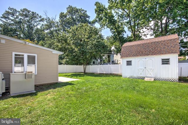 636 OSBORNE AVE, Morrisville, PA 19067