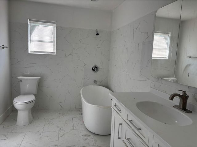 2403 BURNS STREET, Lakeland, FL 33801