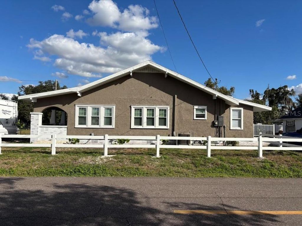 2403 BURNS STREET, Lakeland, FL 33801