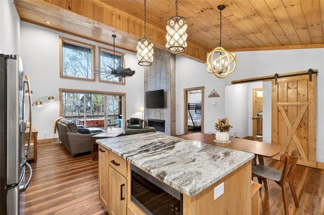 130 Orbit Lane, Ellijay, GA 30540