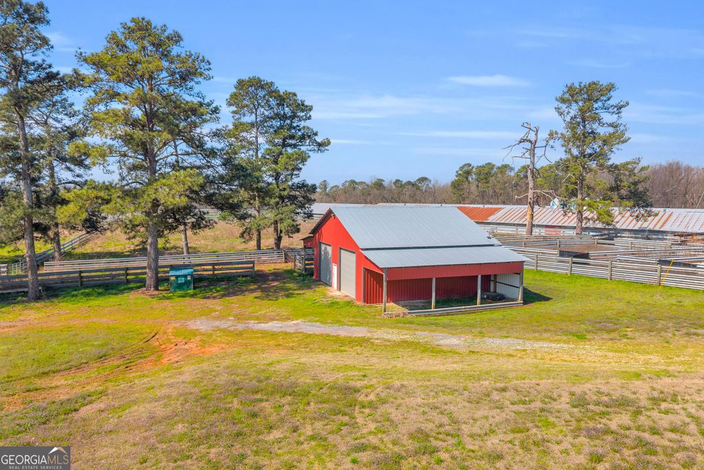 228 W Main Street, Bowersville, GA 30516 — photo 4