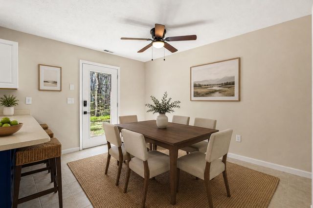 7B Kingston Way, Hudson, NH 03051