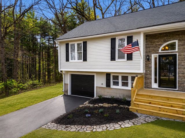 7B Kingston Way, Hudson, NH 03051