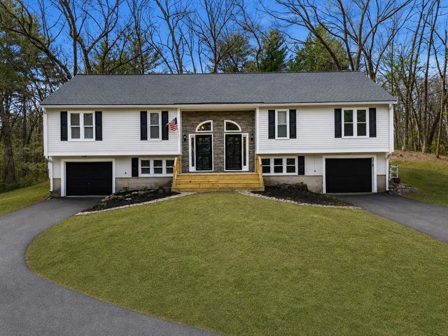 7B Kingston Way, Hudson, NH 03051