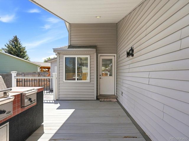 6691 Deframe Ct, Arvada, CO 80004
