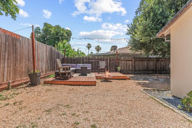 4037 Heather Hill Way, North Highlands, CA 95660