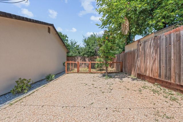 4037 Heather Hill Way, North Highlands, CA 95660