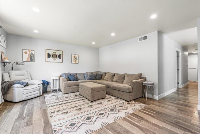 4037 Heather Hill Way, North Highlands, CA 95660