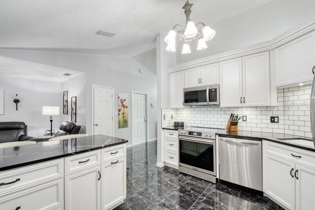831 FORESTWOOD DR, Minneola, FL 34715
