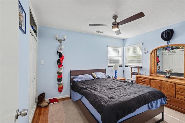 6401 W 82nd Terrace, Overland Park, KS 66204