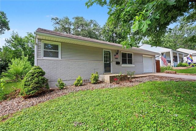 6401 W 82nd Terrace, Overland Park, KS 66204