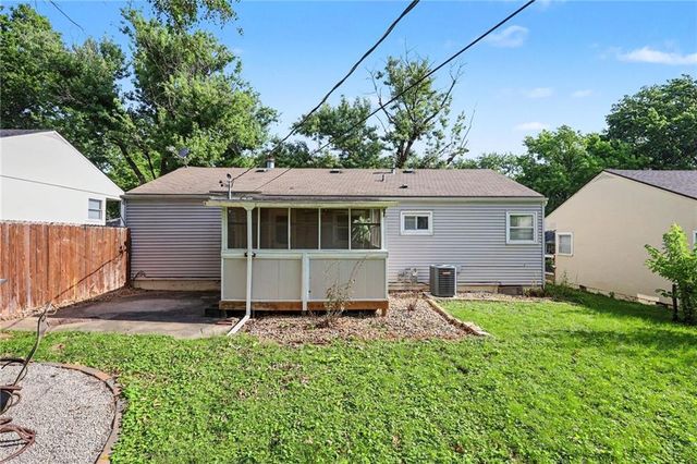 6401 W 82nd Terrace, Overland Park, KS 66204