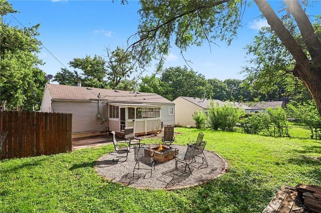 6401 W 82nd Terrace, Overland Park, KS 66204