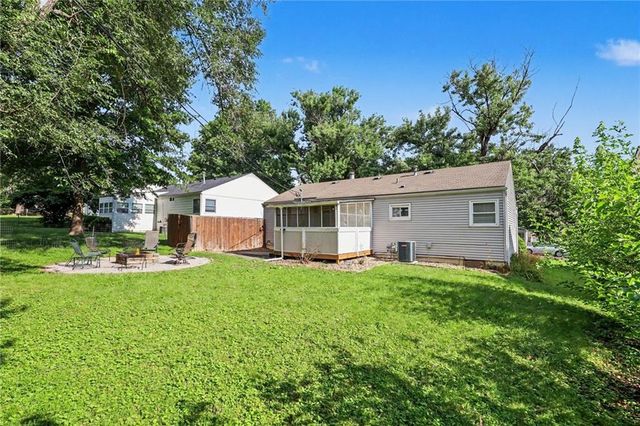 6401 W 82nd Terrace, Overland Park, KS 66204