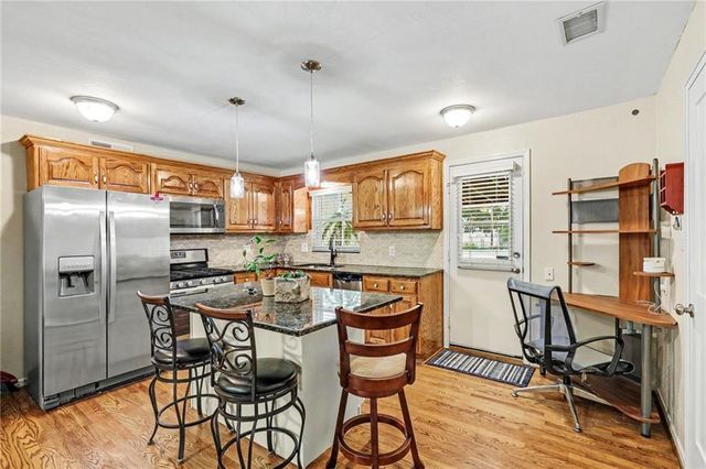 6401 W 82nd Terrace, Overland Park, KS 66204