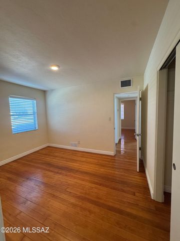 902 S Fremont Avenue, Tucson, AZ 85719