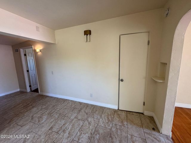 902 S Fremont Avenue, Tucson, AZ 85719