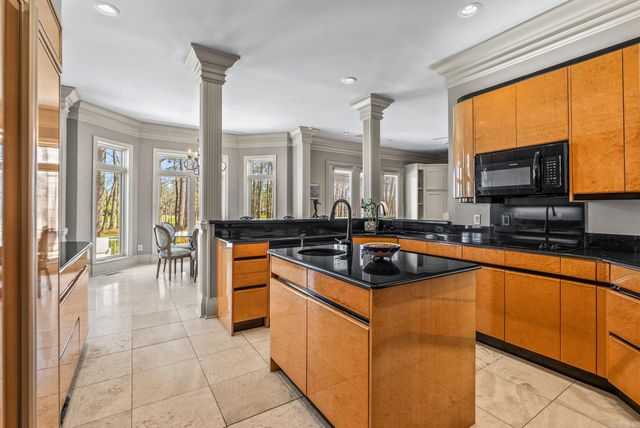 7 Lacelle Court, Little Rock, AR 72223