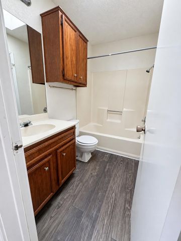 3515 Rollingway CV B, Round Rock, TX 78681