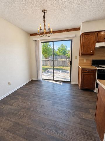 3515 Rollingway CV B, Round Rock, TX 78681