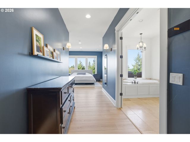 2355 TUSCANA Ave, Salem, OR 97306