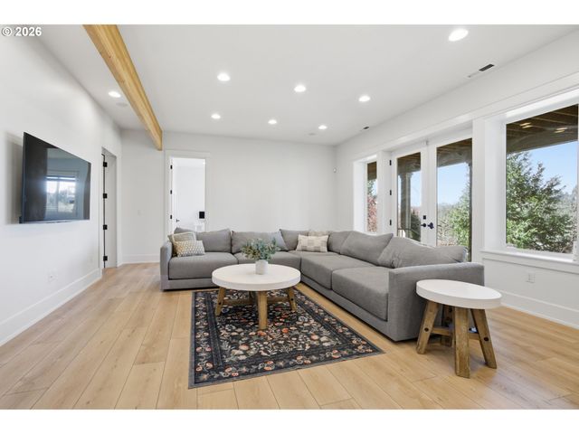 2355 TUSCANA Ave, Salem, OR 97306