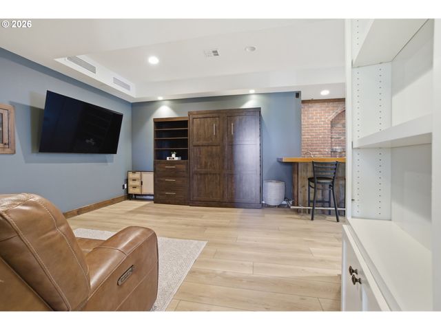 2355 TUSCANA Ave, Salem, OR 97306