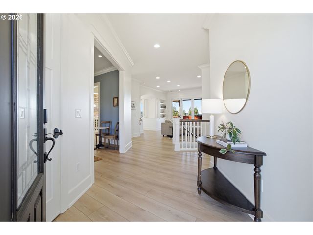 2355 TUSCANA Ave, Salem, OR 97306