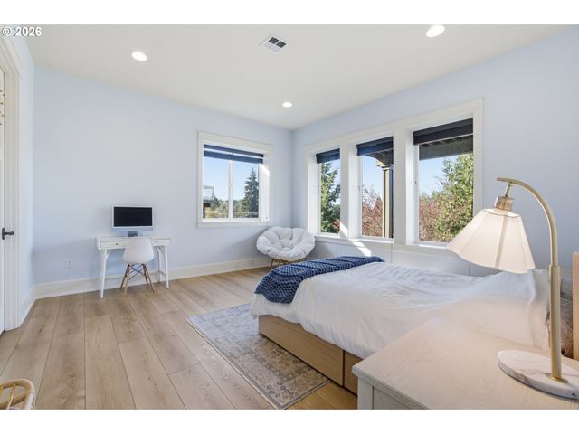 2355 TUSCANA Ave, Salem, OR 97306