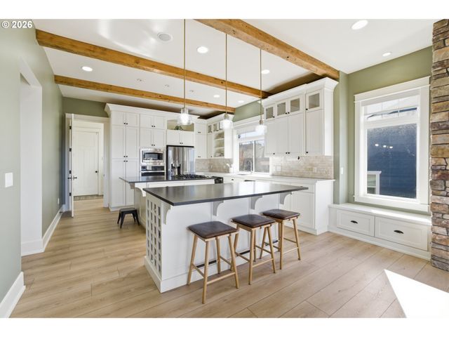 2355 TUSCANA Ave, Salem, OR 97306