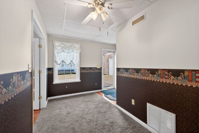 2109 Glencoe Rd, Culleoka, TN 38451