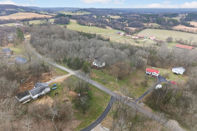 2109 Glencoe Rd, Culleoka, TN 38451