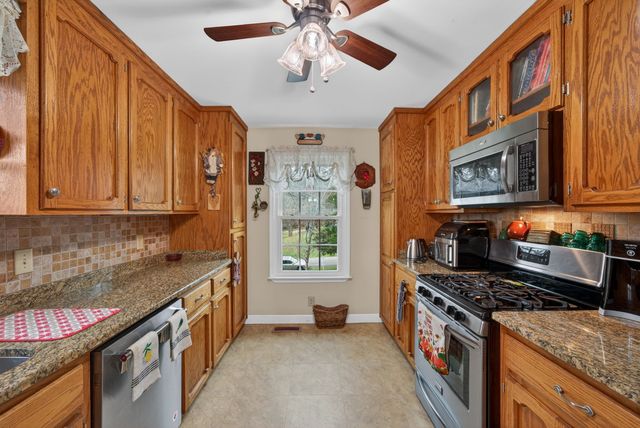 2109 Glencoe Rd, Culleoka, TN 38451