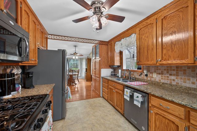 2109 Glencoe Rd, Culleoka, TN 38451