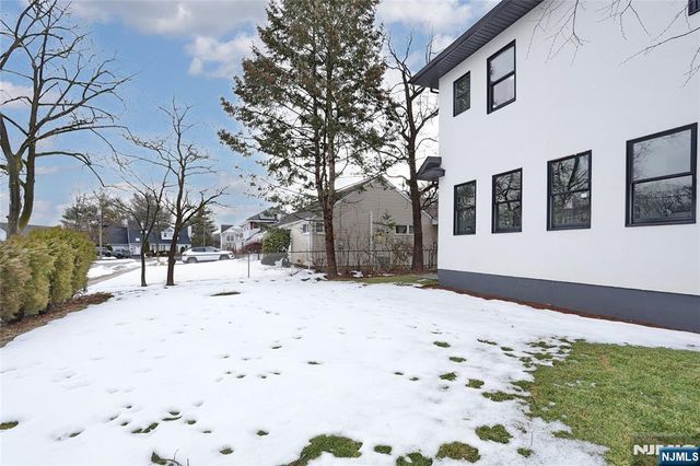 592 Fermery Drive, New Milford, NJ 07646