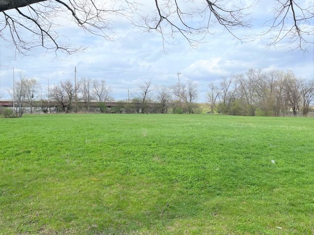 441 S Mclean Boulevard, Elgin, IL 60123
