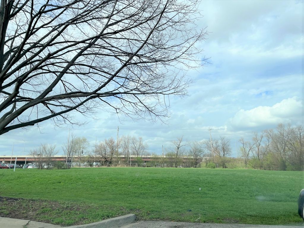 441 S Mclean Boulevard, Elgin, IL 60123