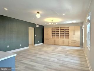 320-B MAPLE AVE E, Vienna, VA 22180