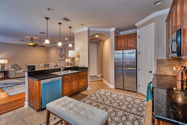 6211 S MACDILL AVENUE 2, Tampa, FL 33611