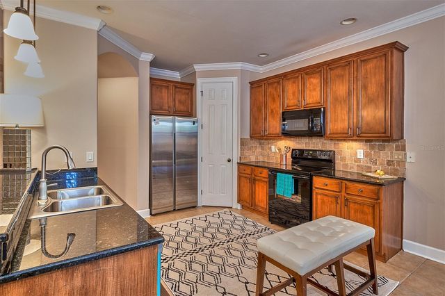 6211 S MACDILL AVENUE 2, Tampa, FL 33611