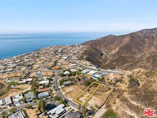 3411 Cloudcroft Drive, Malibu, CA 90265