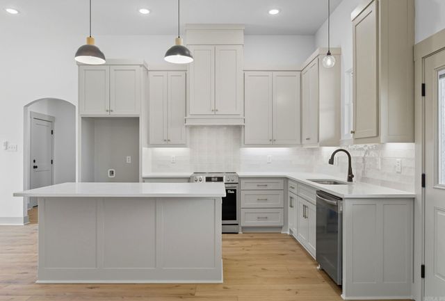 207 Michelle Dr, Beebe, AR 72012