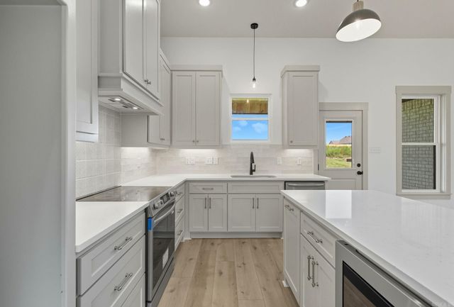 207 Michelle Dr, Beebe, AR 72012