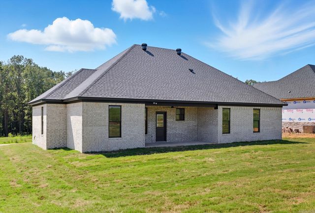 207 Michelle Dr, Beebe, AR 72012