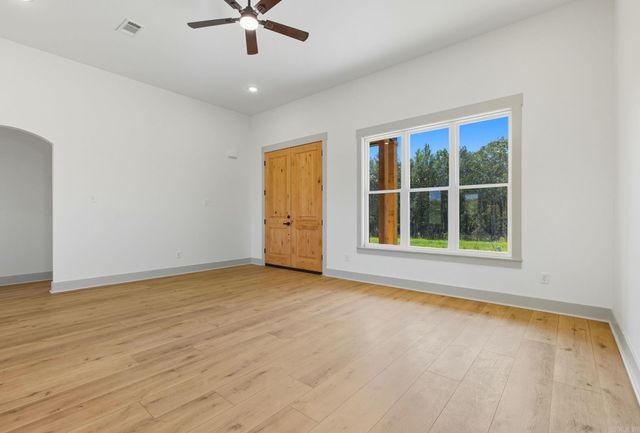 207 Michelle Dr, Beebe, AR 72012