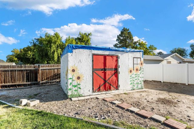 312 Carol Pl, Middleton, ID 83644