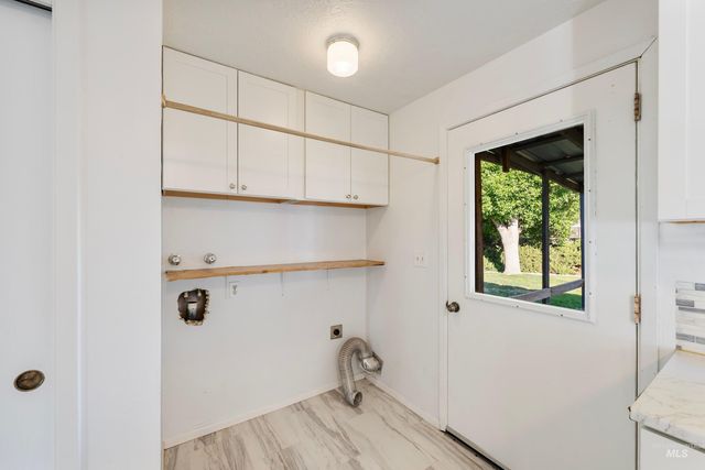 312 Carol Pl, Middleton, ID 83644